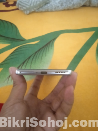 Tecno camon 40